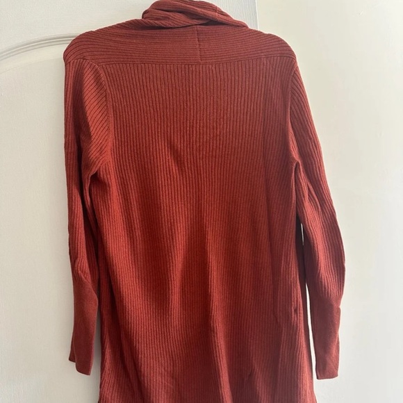 Cardigan bundle. - Picture 8 of 9